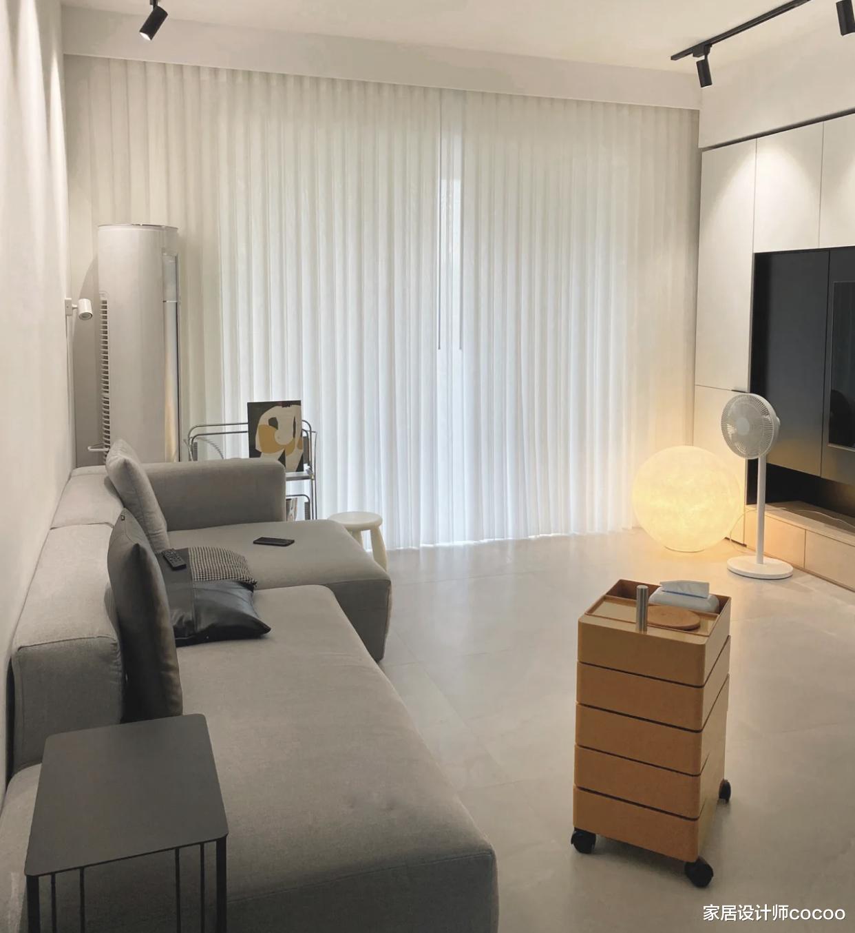 在我放下对茶几的“执念”后,才发现,日子可以爽到飞起