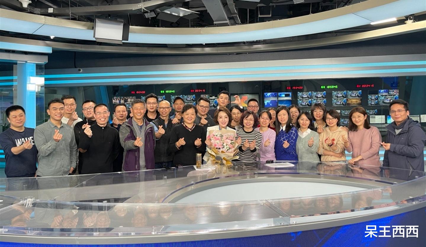 央视|央视新面孔刘妙然出圈，入职《朝闻天下》栏目，气质呈现更加成熟