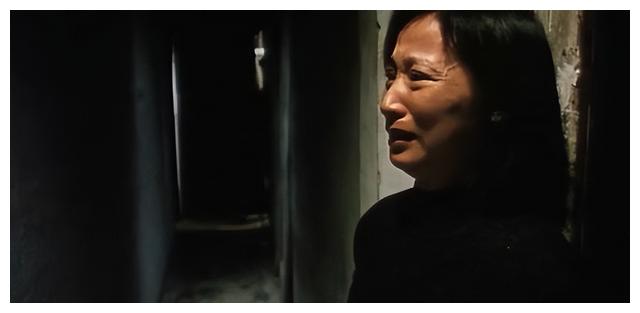 苹果|国产猛片，比《苹果》更敢拍