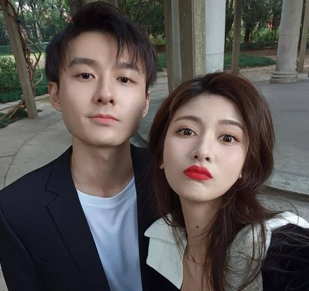 |恋综嘉宾报价表来了！Simon麦乐迪50万橙子10万，罗拉王能能80万