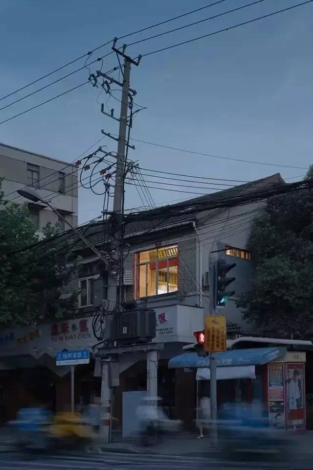 为了让儿子结婚,老爸爆改33㎡老公房,变4层空中别墅,太牛了