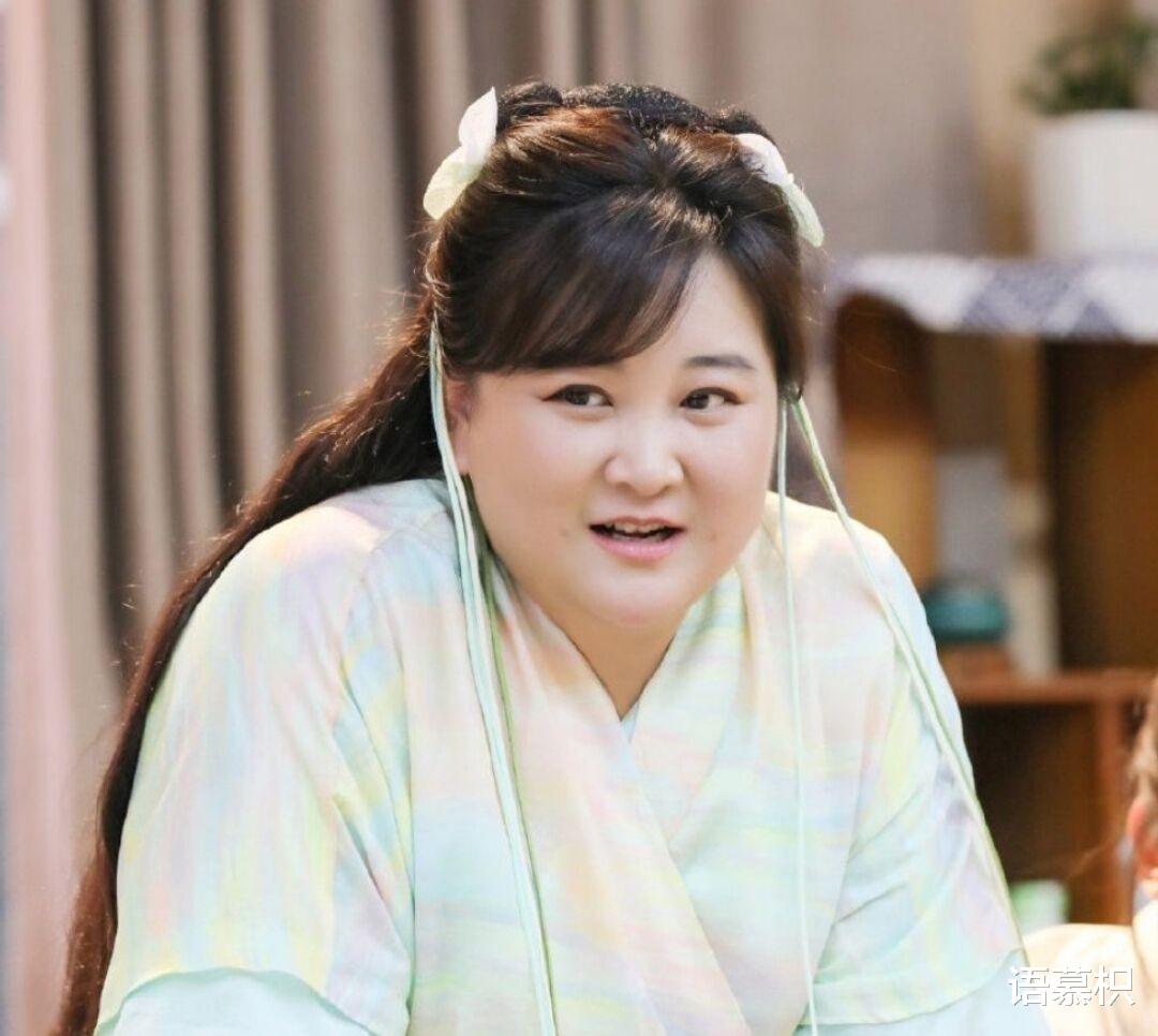 贾玲 贾玲:谐星出身,票房黑马,明明知道自己很胖却不能也不愿意减肥