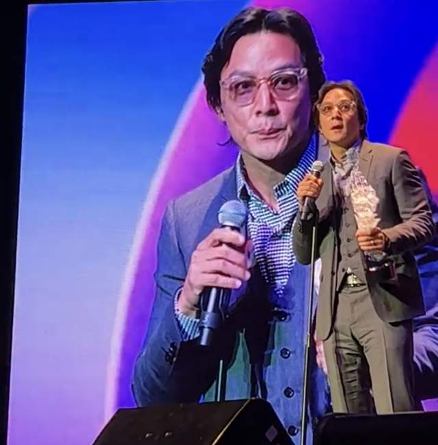 吴彦祖|48岁吴彦祖再获国际大奖！脸颊凹陷嘴唇乌黑引担忧，被指撞脸李咏