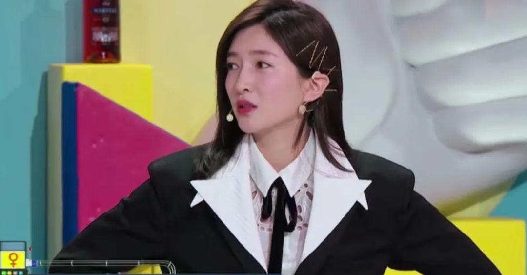 杨幂|8位女星的生图：杨幂腿不直，赵丽颖身材比例受争议