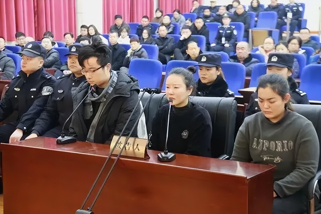 在死刑面前,玛莎拉蒂谭明明还是逃了