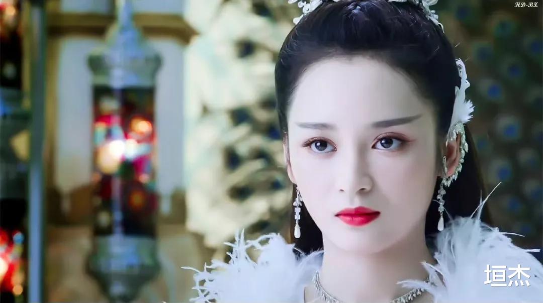 殷桃|前脚吹“绝色美人”,后脚就被配角狠狠艳压,这些女明星图啥啊