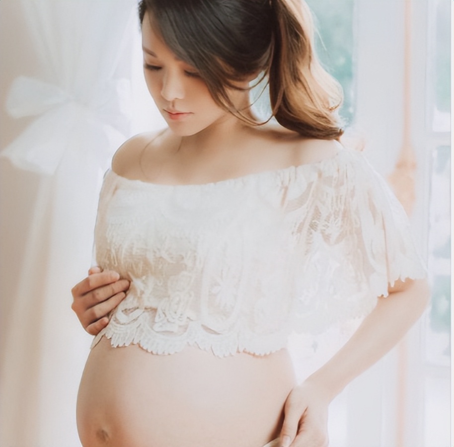 伊能静|秦昊伊能静备战2胎的日常！静姐看医生称着床没问题，但卵子太少