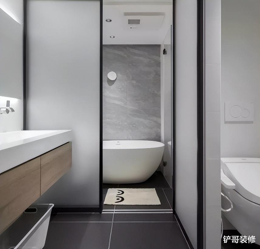 日本卫生间太有看头!看着相差无几,实则处处都是心机!