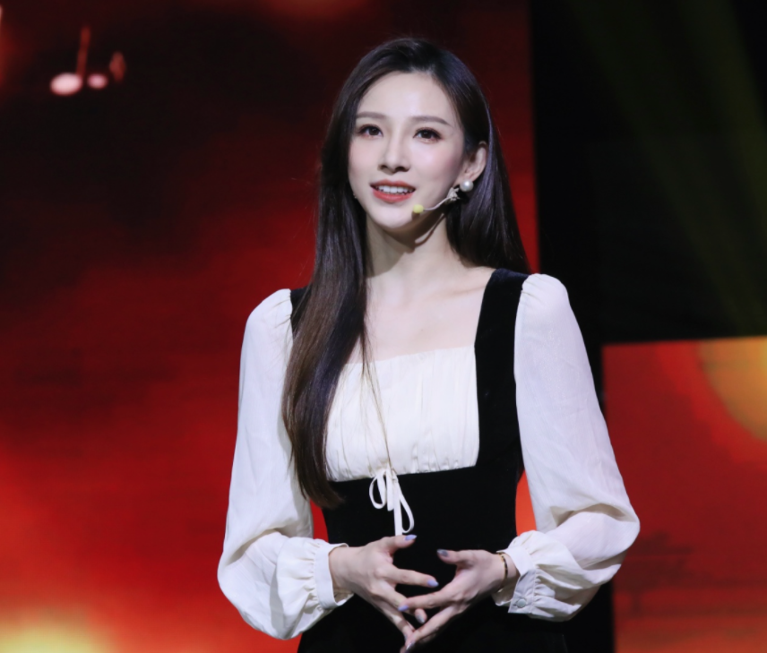 马凡舒|央视春晚颜值担当马凡舒，教育经历被扒出，“泳裤”成黑历史