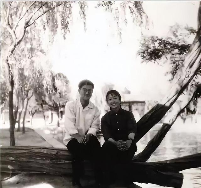 施光南离世的32年里,洪如丁从没考虑过改嫁,把抚养女儿当成动力