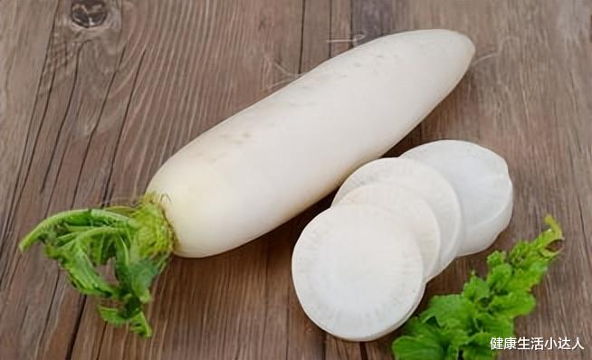 中药|常吸烟的人,5个地方发黑,十有八九是肺受损了,及时查CT