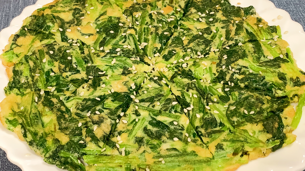 90岁老爷爷菠菜常这样吃,不炒不凉拌,常吃眼睛不花视力好