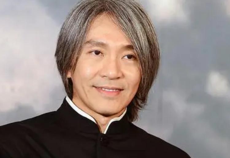 周星驰|60岁周星驰回应催婚催生,五个字透露内心酸楚,向太曾点名批评