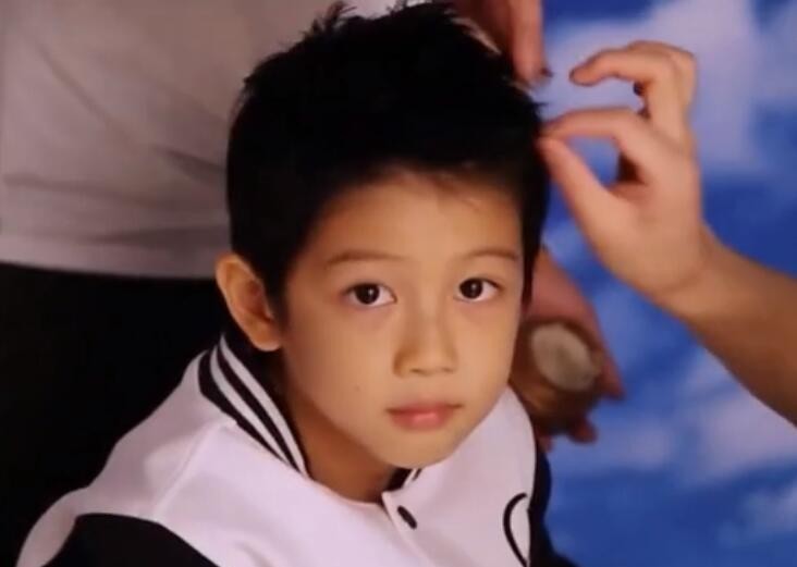 陈飞宇|爸爸颜值拖后腿,全靠美人妈妈力挽狂澜!