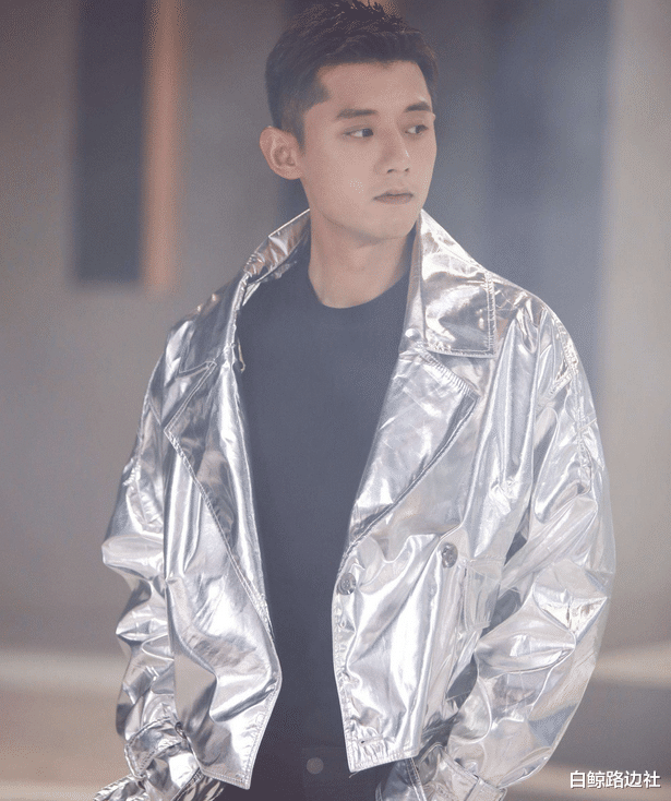 张继科|张继科恋情添实锤？开百万豪车和张蕊约会，逛超市相处似老夫老妻