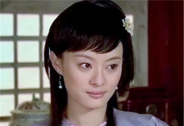 隆科多|甄嬛传：甄嬛回宫后的一个举动表明，她要与允礼划清界限恩断义绝