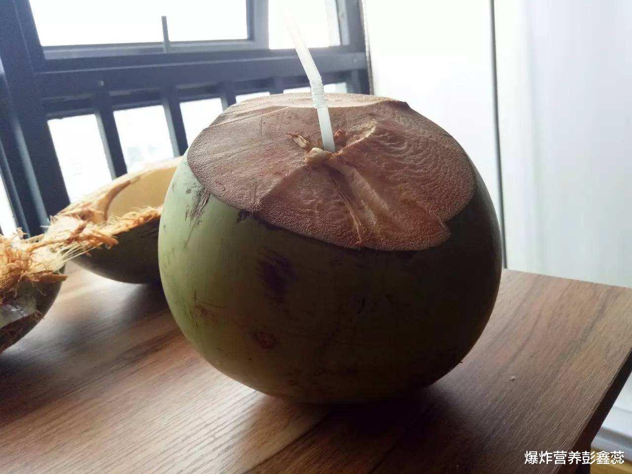 水果 还在吃水果减肥？要知道这2种水果的热量比猪肉还高，需少吃为宜