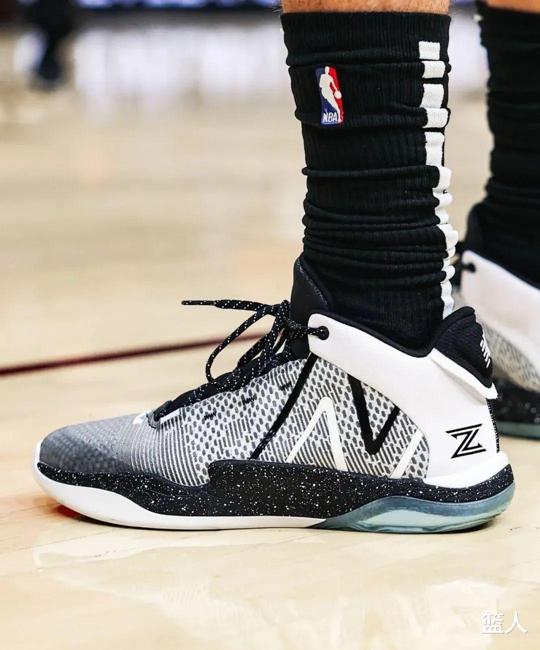 拉塞尔|NBA球员上脚：锡安2代有点复古，李宁拉塞尔支线新配色！