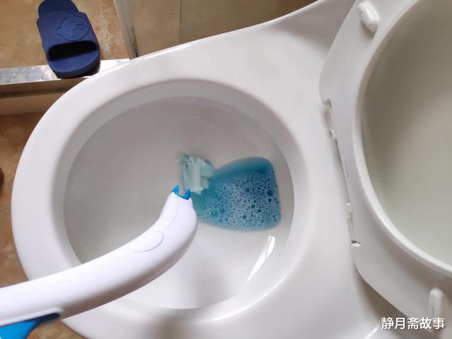 看了无数个“凌乱的家”后,我发现了贫穷家庭的通病,个个戳心