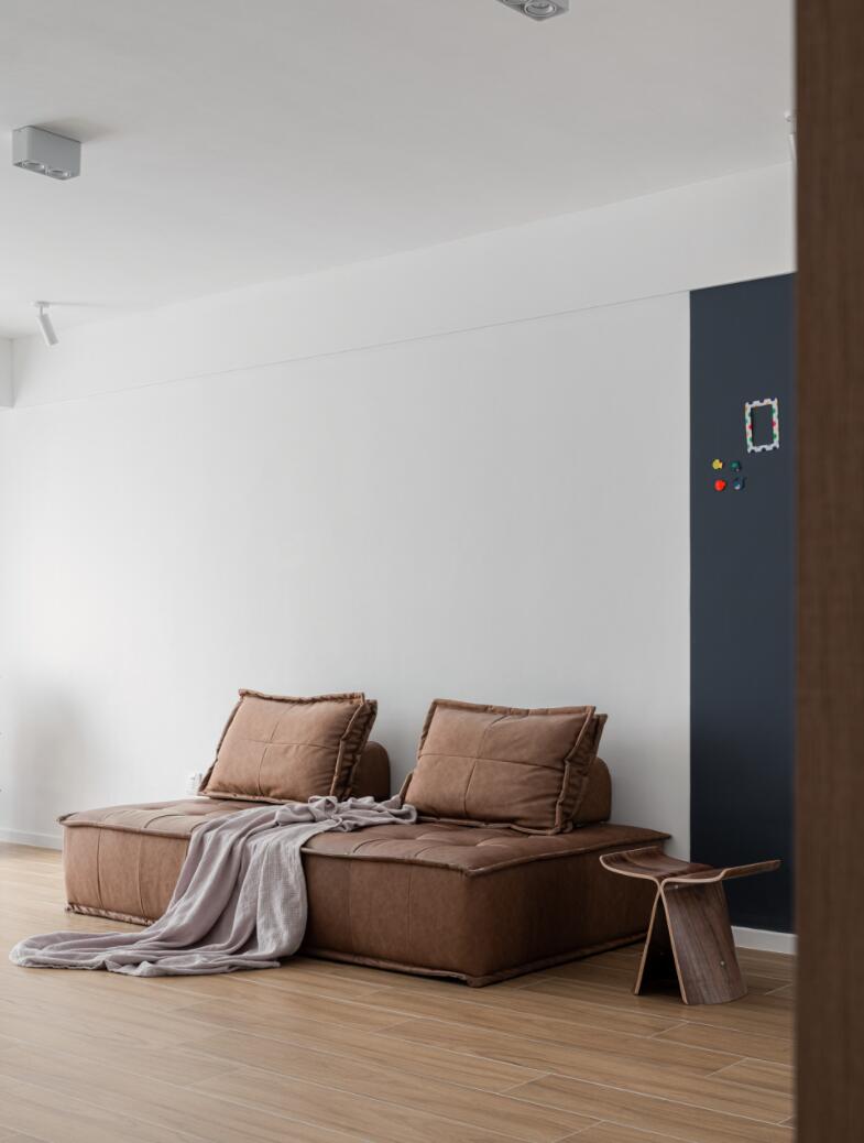 127㎡的新房，厨房却只有巴掌大，一体化后，比想象中还要实用