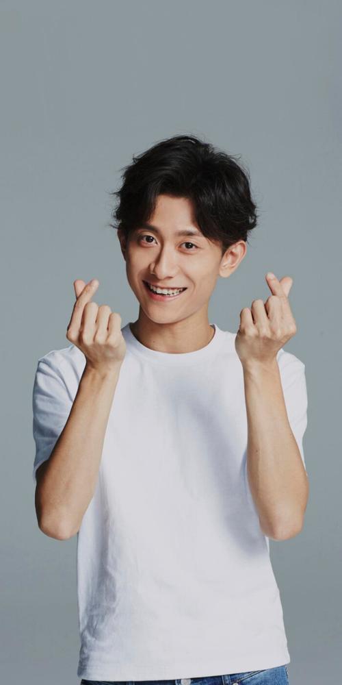 张一山|张一山被抓了,《家有儿女》要下架?也跟李易峰有关