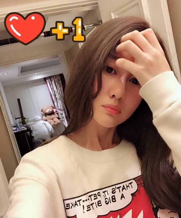 马蓉|王宝强开豪车带模特女友出门聚餐，女方身材修长，马蓉疑似移民？