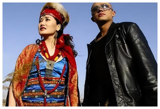 曾毅|55分账24年,凤凰传奇的清醒,打脸了多少因分账不均而反目的组合