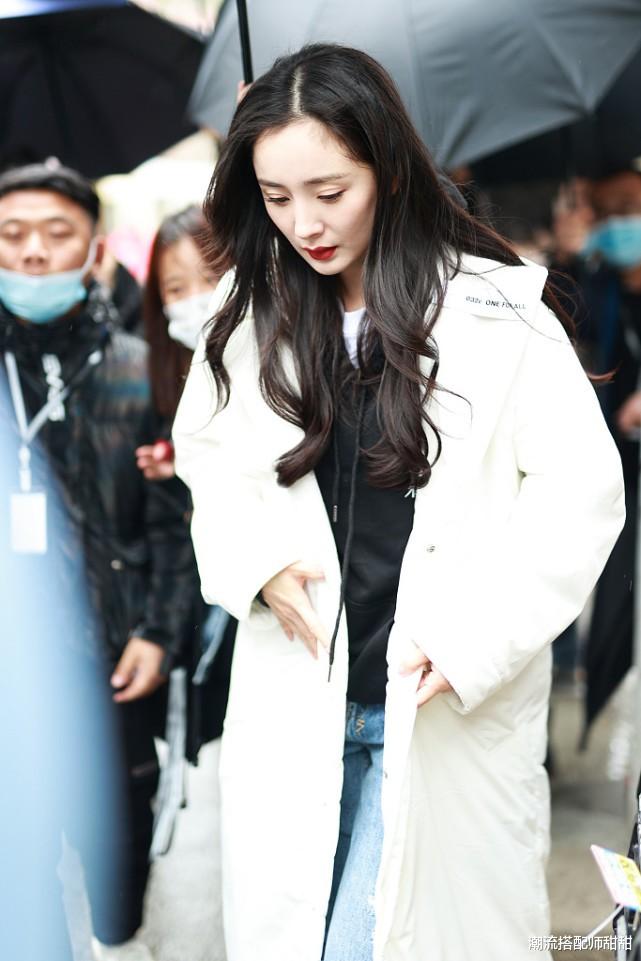 遮瑕膏 杨幂老师的发际线真是缓和不少，风吹起来的时候，还是有点显脸长