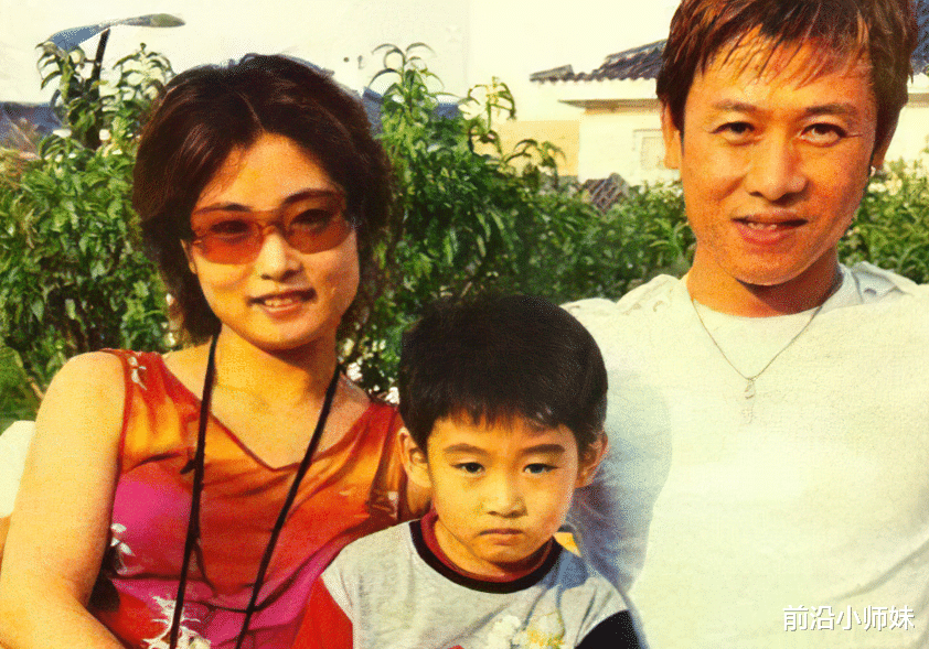 |婚姻真的是一把“杀猪刀”!汤静发福成大婶,好在胡亚捷不离不弃