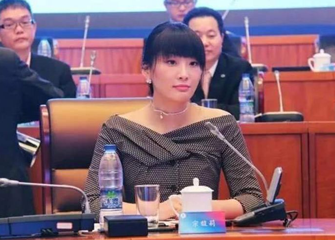 Angelababy|娃哈哈公主宗馥莉：身价800亿40岁还单身，成父亲宗庆后的心病