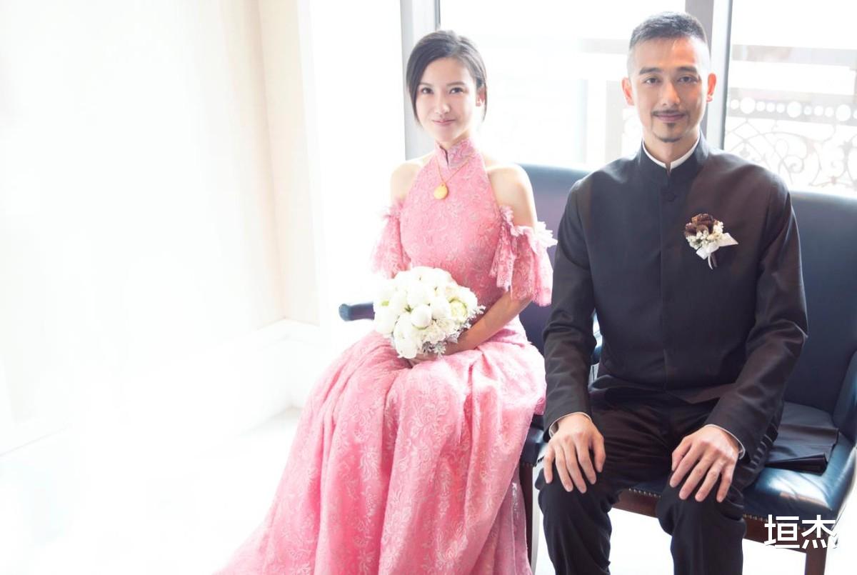 杨子姗|“反差人生”杨子姗:在剧里被虐到不成型,现实里跟老公甜的齁