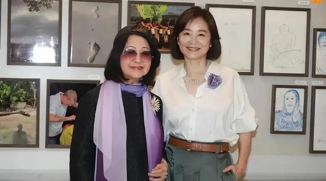 关之琳|关之琳现身珠宝展会,为庆祝60岁大寿拍卖私人珠宝