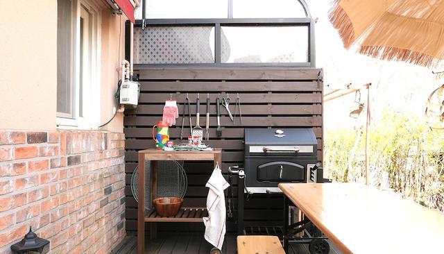 住了3年的93房,一楼有院子、4楼有露台,一家人的生活幸福安逸