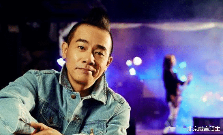 周深|乐坛劳模周深疯狂刷屏,网曝加盟全新综艺,嘉宾阵容吊足歌迷胃口