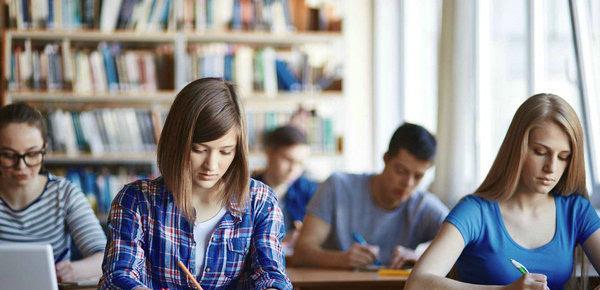 留学生|留学生回国求职屡屡碰壁，用人单位直言：“这种学历我们不认可”