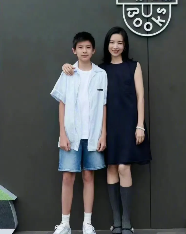 潘粤明|潘粤明,太让人心疼了!