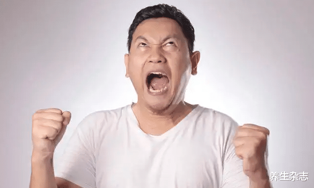 失眠|经常失眠是肝火旺吗？医生提醒：坚持3件事，或能降肝火稳情绪