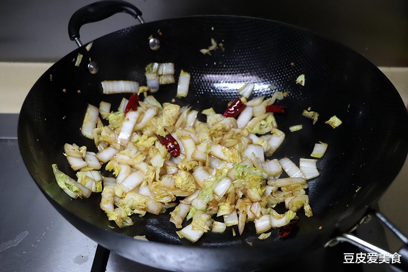 转阴后，建议中老年人：少吃猪肉羊肉，多吃4样，营养充足恢复快