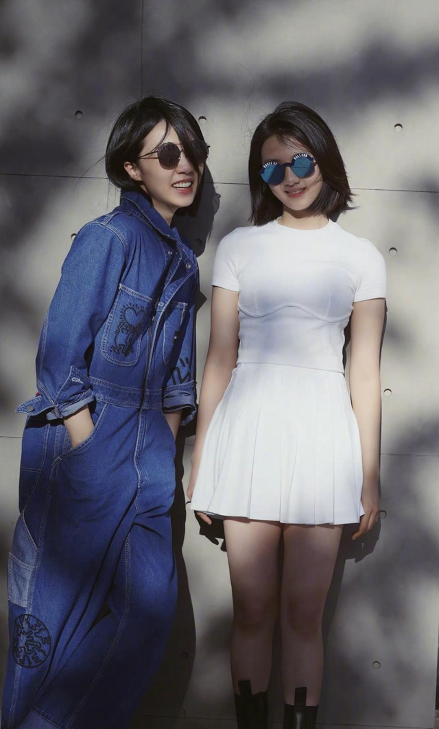 孙莉|黄磊45岁妻子疑怀四胎！晒自拍面容憔悴无神，挺大肚小腹凸显明显