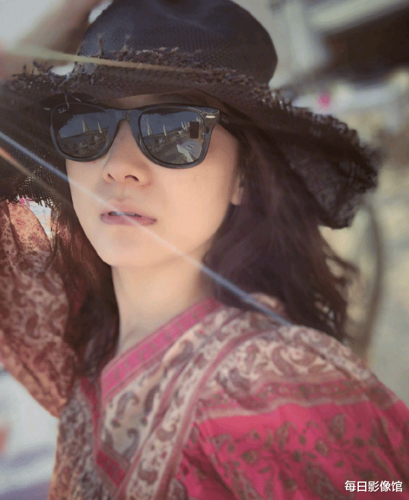 宋佳|女星素颜名场面：宋佳的青筋，刘琳的大嘴，殷桃的痣