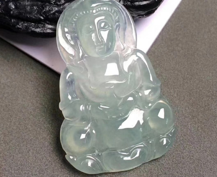 翡翠|绝对完美的翡翠存在吗?不要过于追求完美,翡翠都会有瑕疵