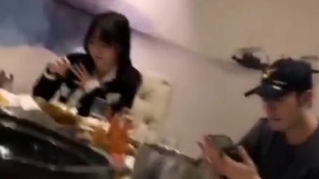 黄晓明|太混乱！向佐绯闻女友坐实黄晓明恋情，黄晓明陪叶珂参加姐妹聚会