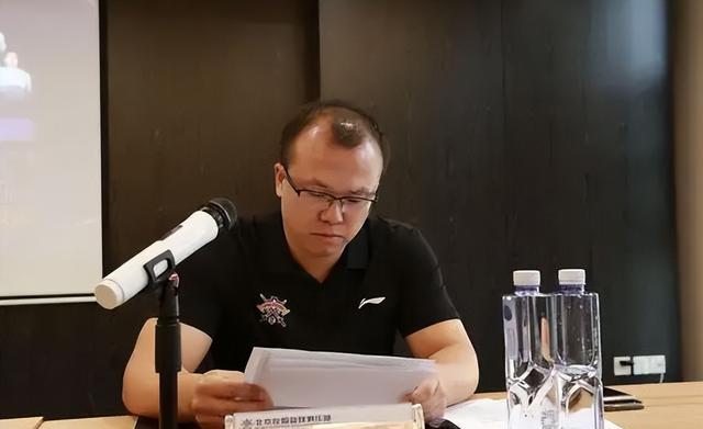 中国男篮|正式官宣！中国男篮名宿出山，担任球队主帅，冲击总冠军