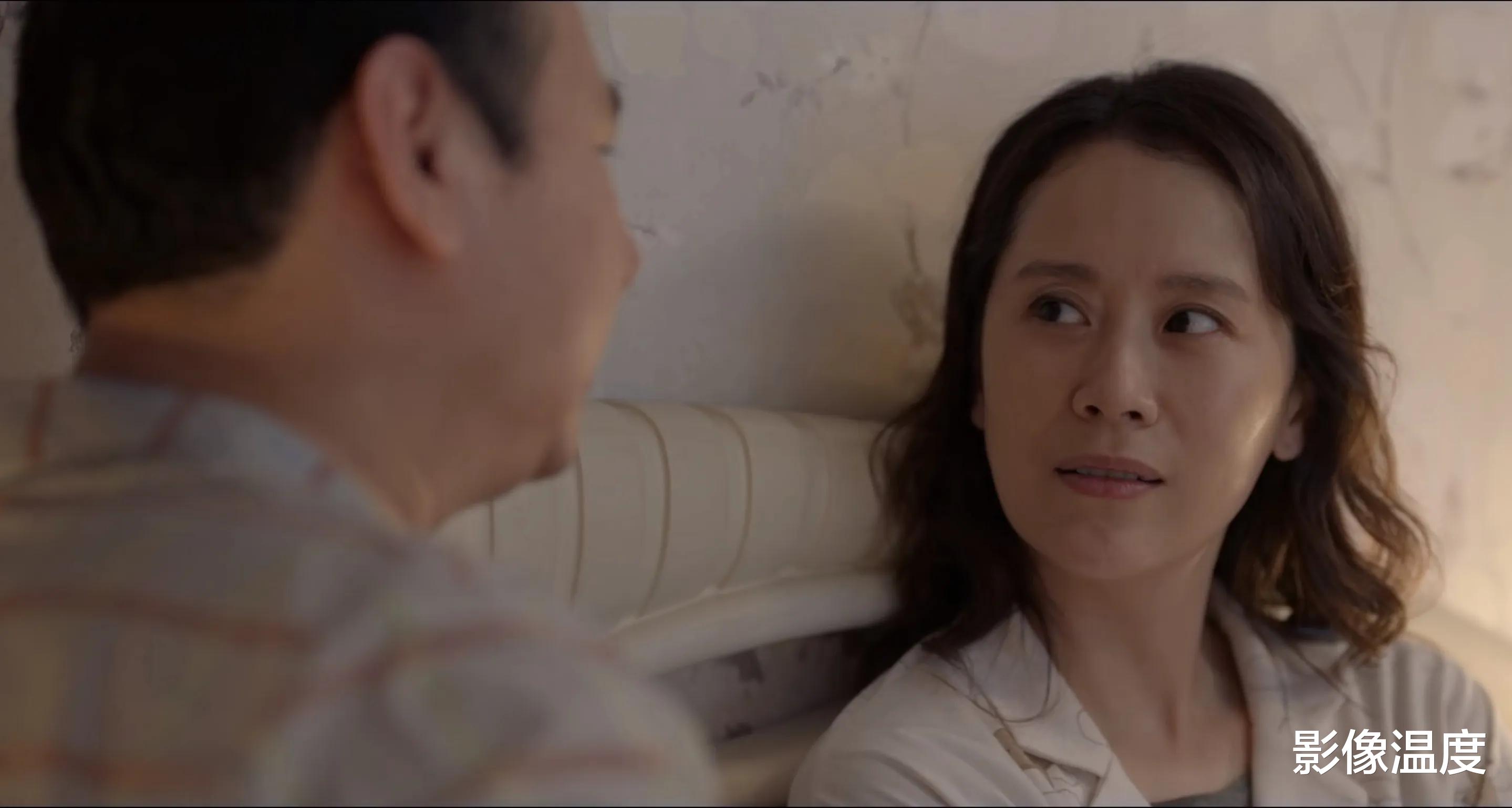 海清|《心居》首播:海清最抢眼,童瑶太霸气,冯绍峰最让人惊喜