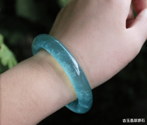 翡翠|玉石界的三大蓝色妖姬知道是哪些吗？看看哪种价值最高！