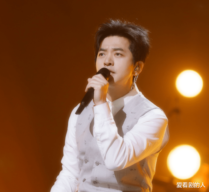 董洁|为歌而赞：萨顶顶《鱼跃而上》提到任嘉伦惊喜，张靓颖唱得人心碎