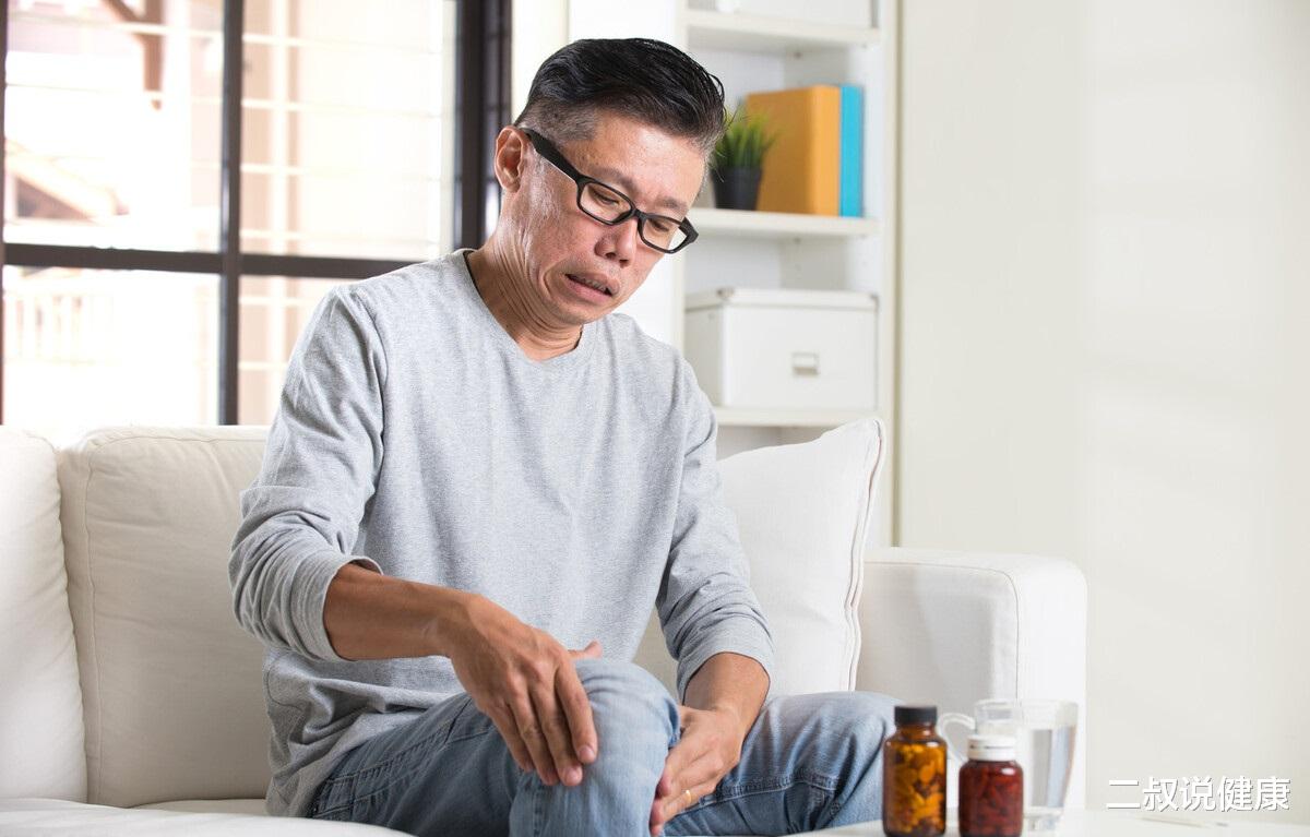 布洛芬|一新冠患者乱用布洛芬致消化道出血！医生提醒：这5类人应慎用