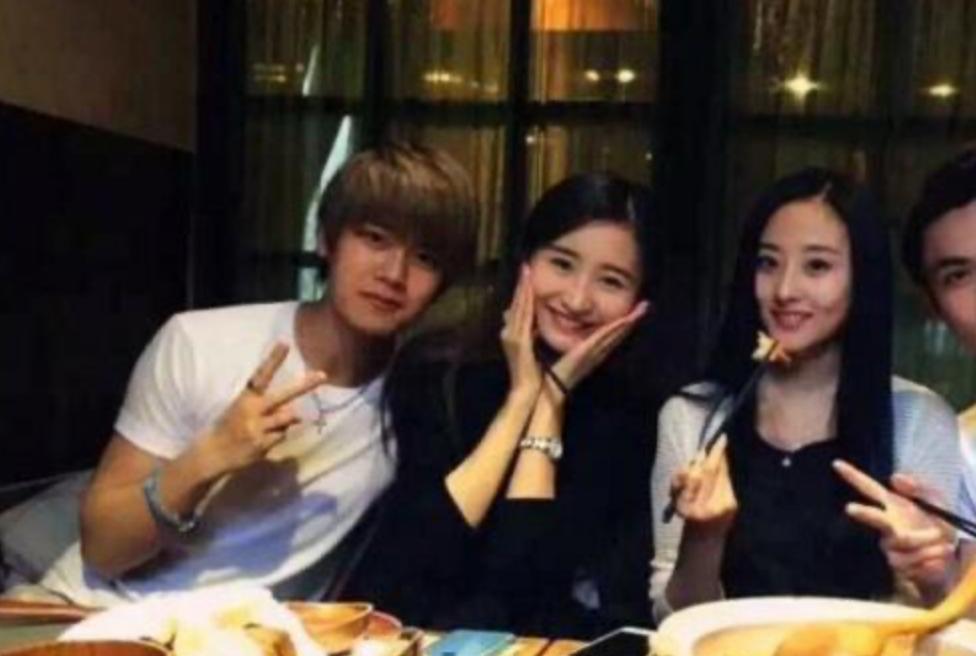 聂欢|任嘉伦:从运动员到明星,爆红时公布恋情,如今一家三口幸福美满