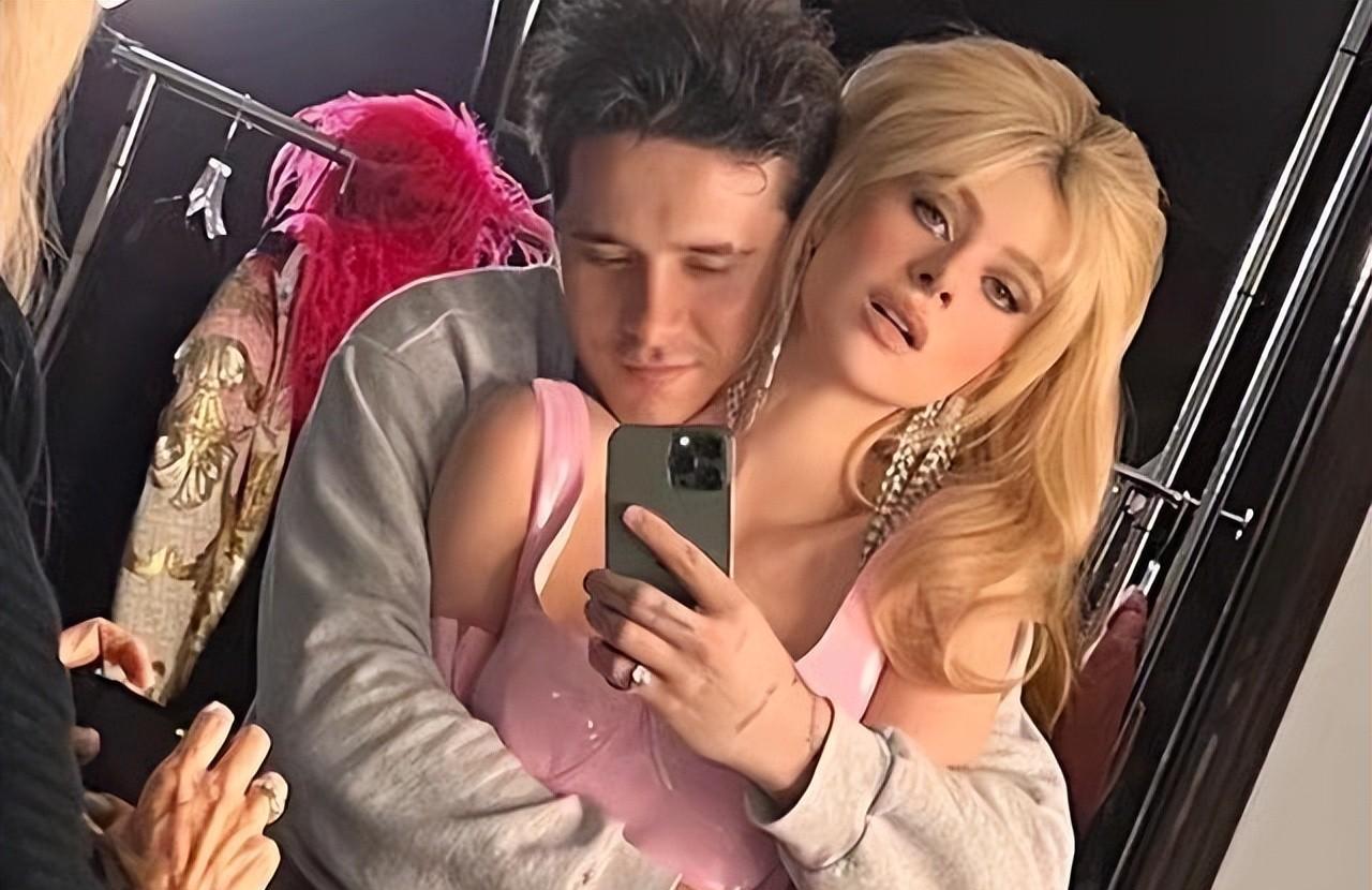 维多利亚·贝克汉姆|48岁贝嫂维多利亚,否认隆鼻,尽管她承认做过隆胸手术