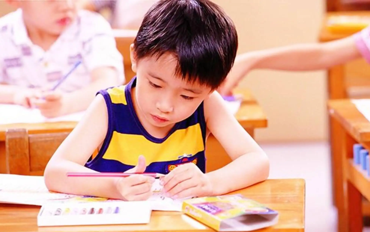 教师|取消老师寒暑假带薪的呼声高涨,老师举双手赞同,家长该慌了